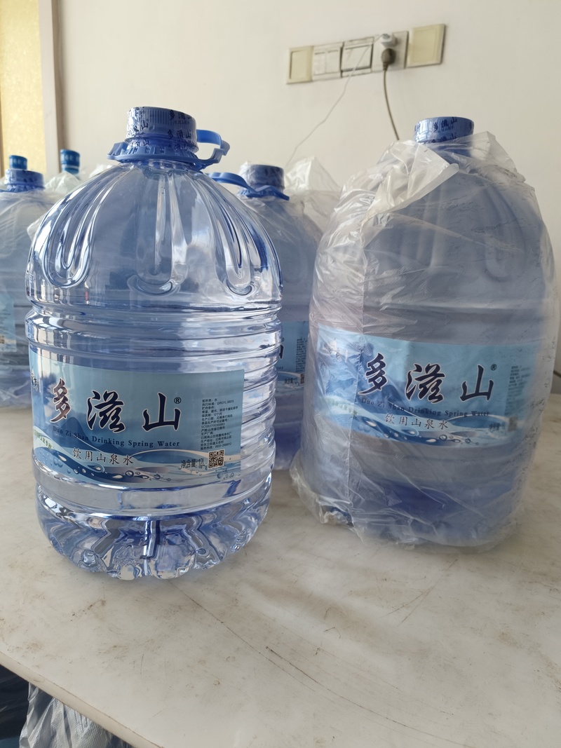 多滋山一次性桶裝水